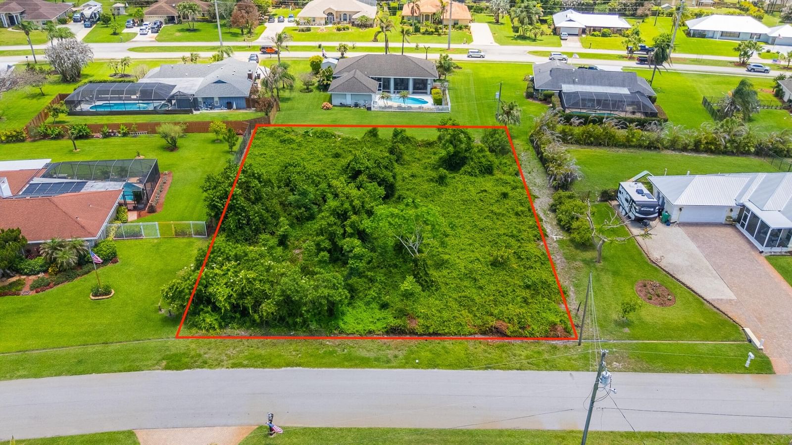 2012 SE Giffen Avenue, Port St Lucie, FL 34952 photo 3
