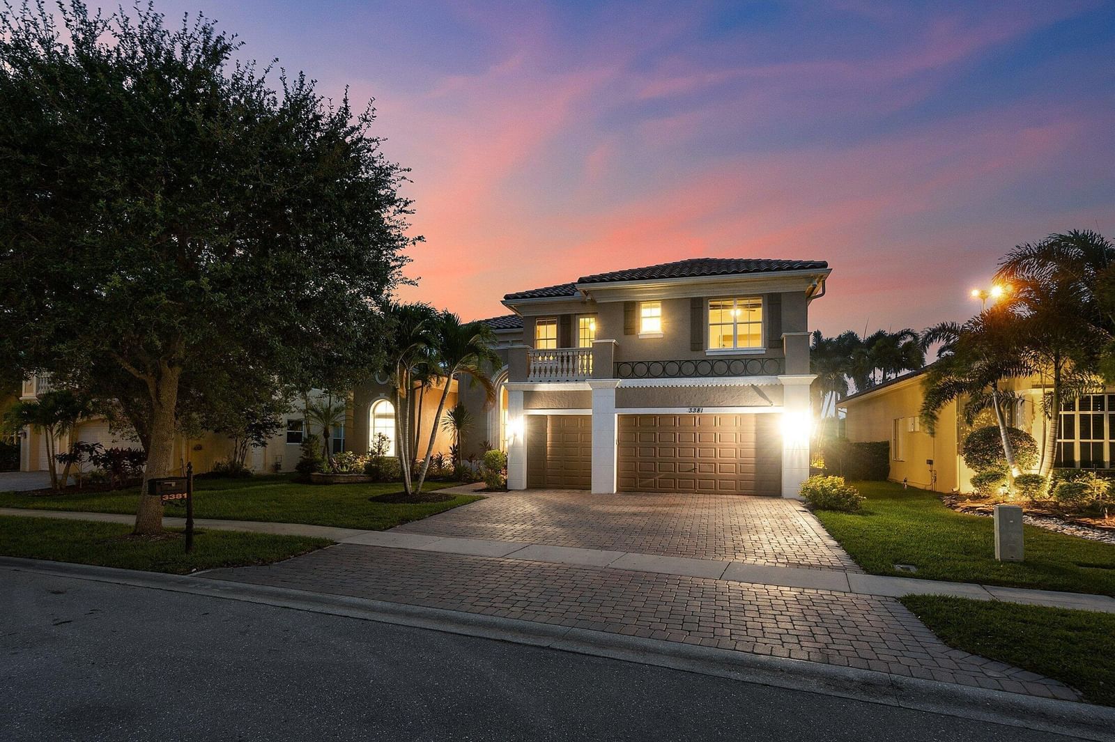 3381 Lago De Talavera, Lake Worth, FL 33467 photo 2