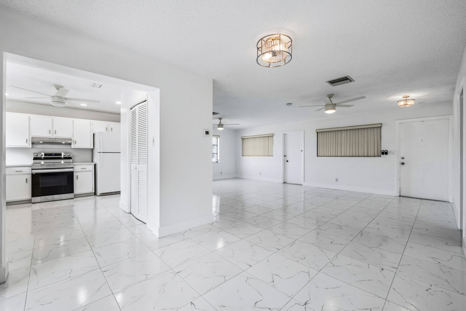 941 Crystal Lake Drive #207, Deerfield Beach, FL 33064 photo 4