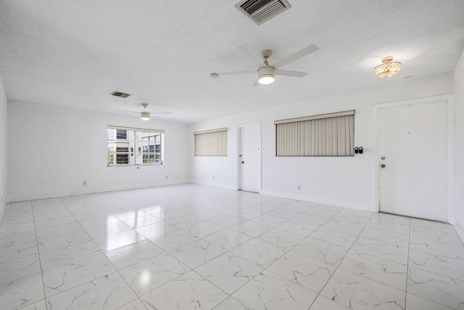 941 Crystal Lake Drive #207, Deerfield Beach, FL 33064 photo 5