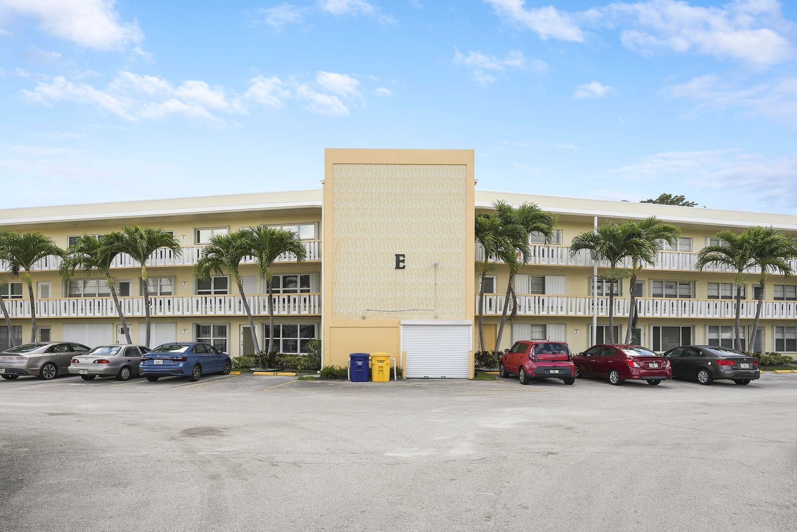 210 Wellington E, West Palm Beach, FL 33417 photo 3