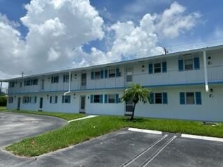 1115 Lake Terrace #210, Boynton Beach, FL 33426
