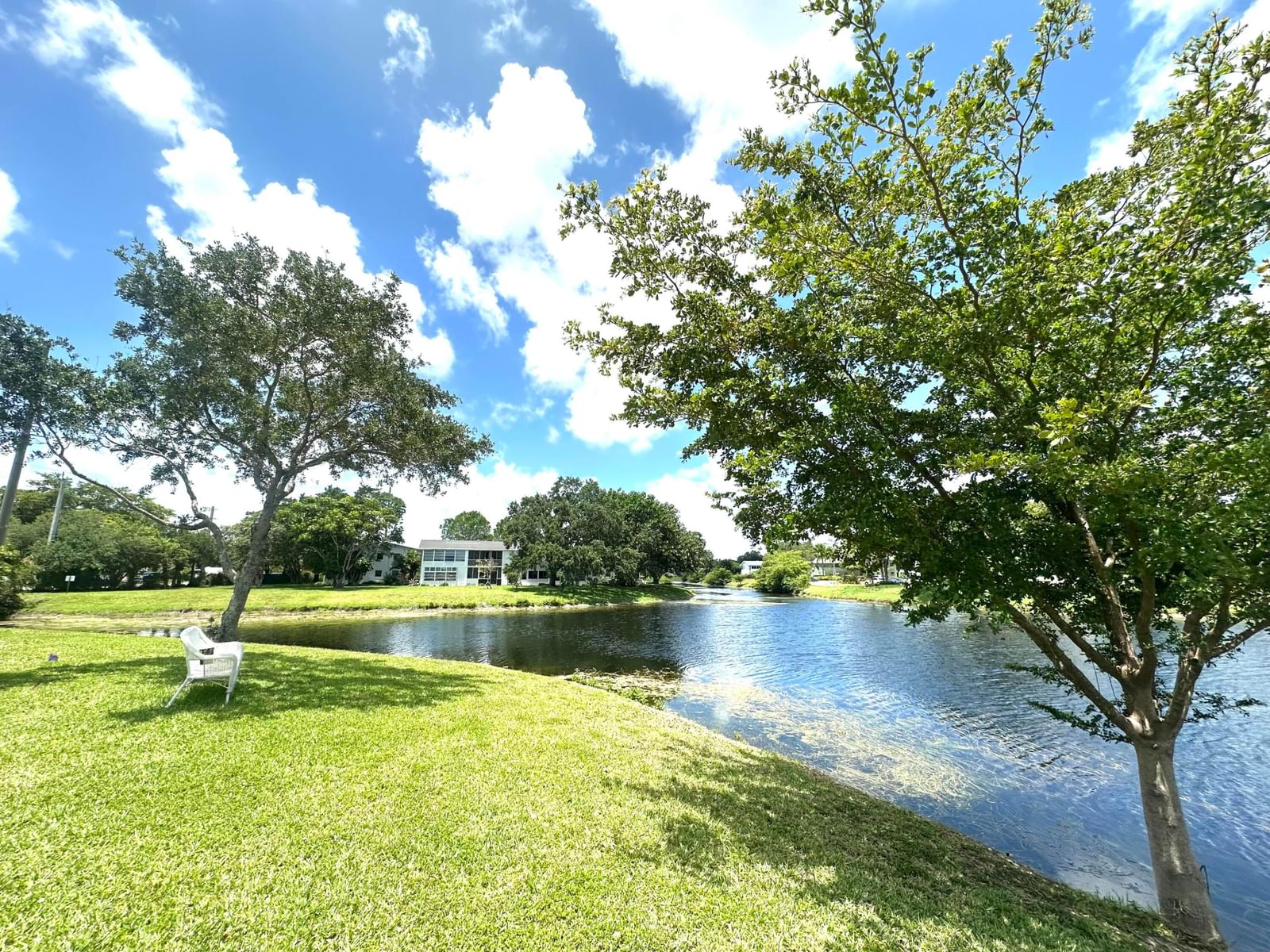 2060 Harwood E, Deerfield Beach, FL 33442 photo 2