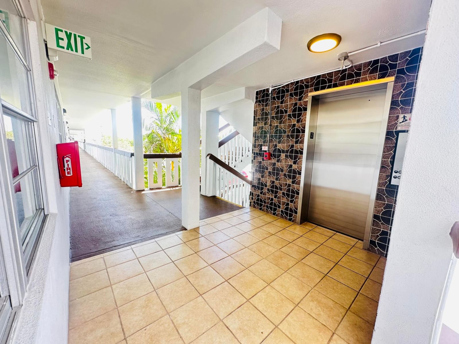 2060 Harwood E, Deerfield Beach, FL 33442 photo 3
