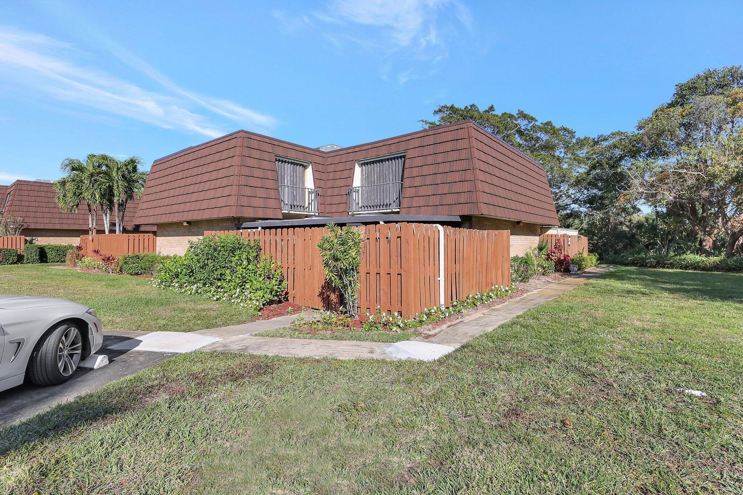 5852 SE Riverboat Drive #321, Stuart, FL 34997 photo 2