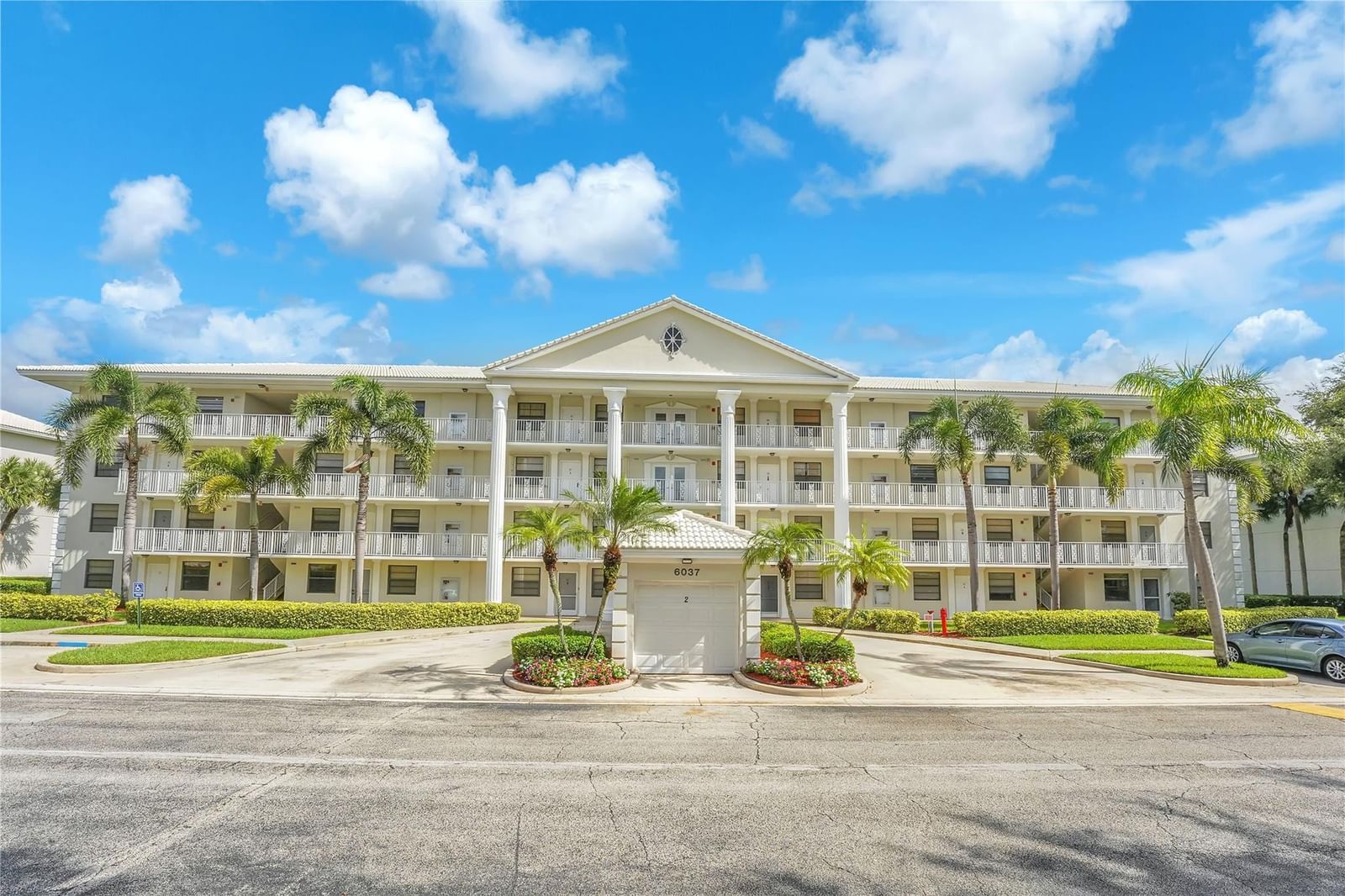 6037 Balboa Circle #401, Boca Raton, FL 33433 photo 2