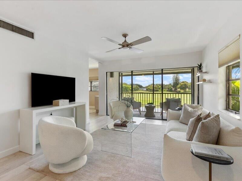 551 Greensward Lane #204-d, Delray Beach, FL 33445 photo 2