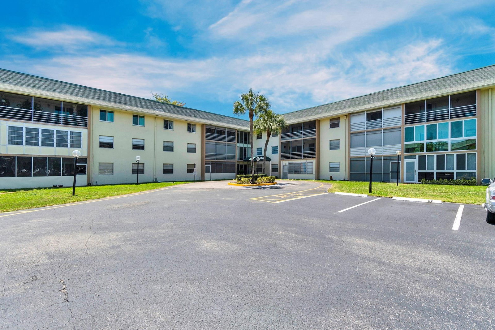 5190 E Sabal Palm Boulevard #304, Tamarac, FL 33319 photo 4