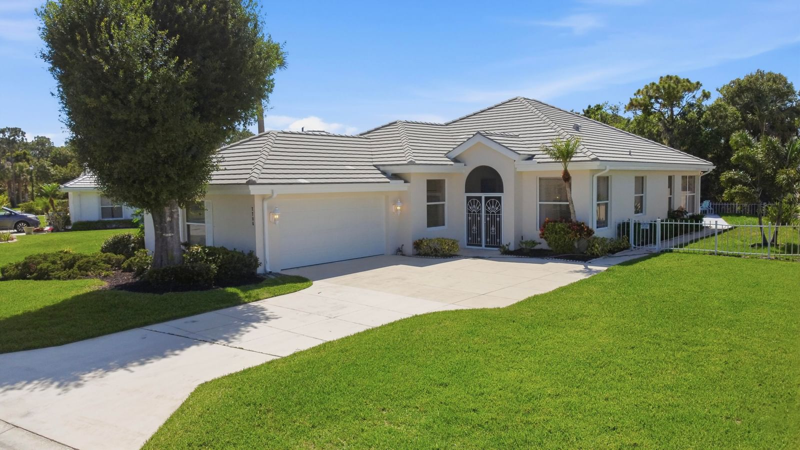 7756 SE Bay Cedar Circle, Hobe Sound, FL 33455 photo 2