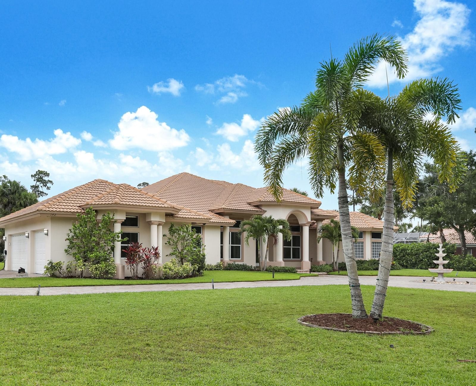 142 Brynhurst Court, West Palm Beach, FL 33413 photo 4