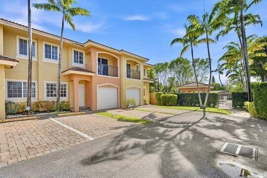 330 SW 2nd Avenue #14, Hallandale Beach, FL 33009 photo 2