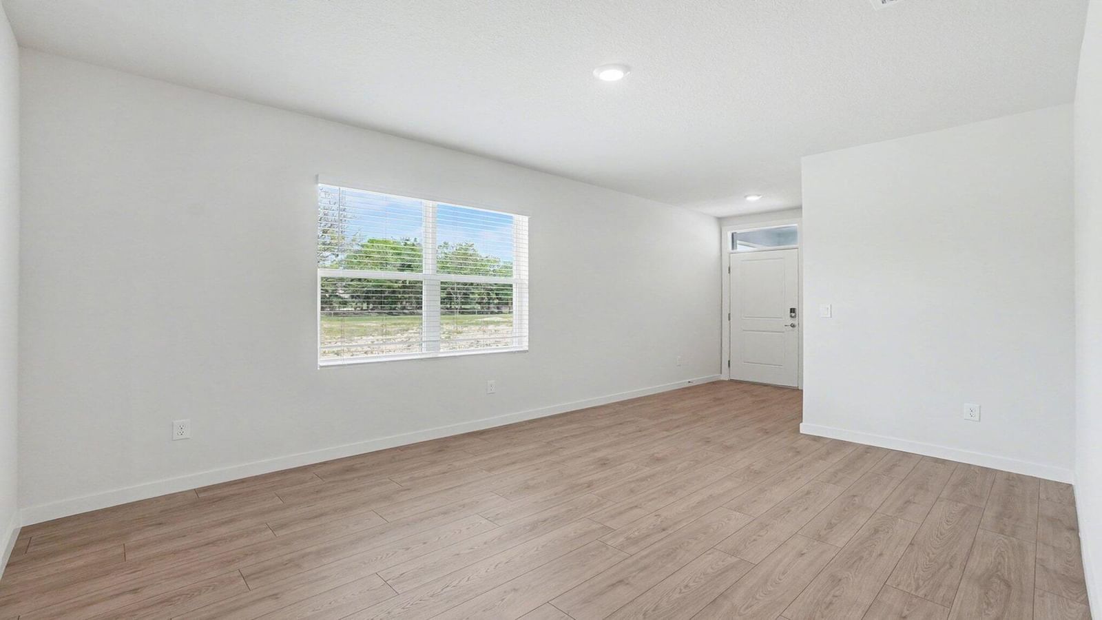 9597 Venetian Square, Vero Beach, FL 32966 photo 4