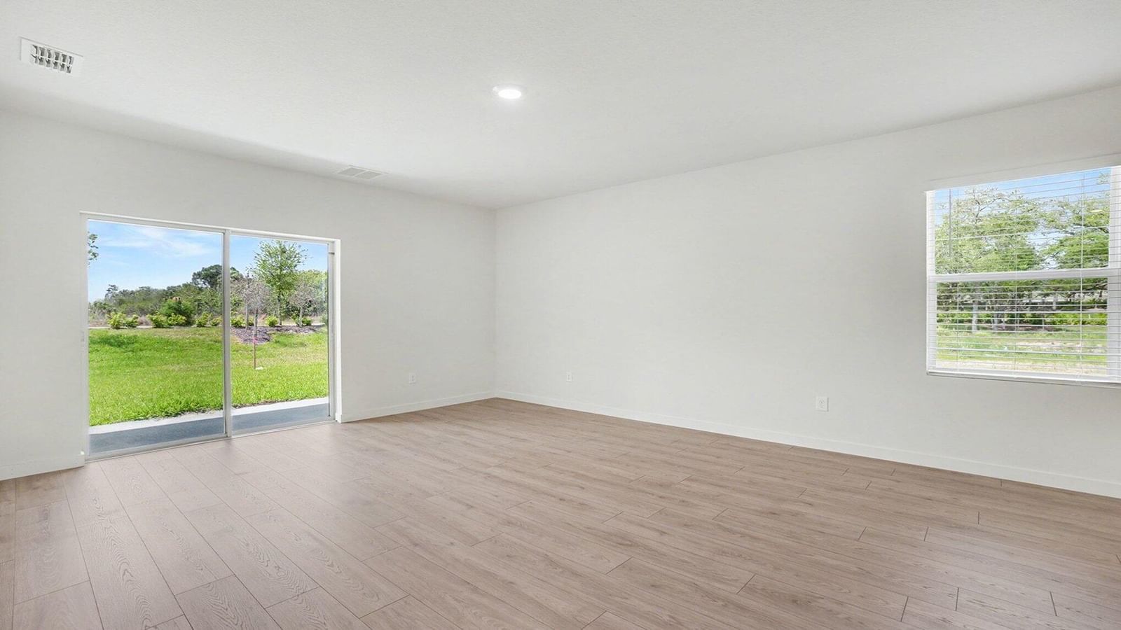 9597 Venetian Square, Vero Beach, FL 32966 photo 5