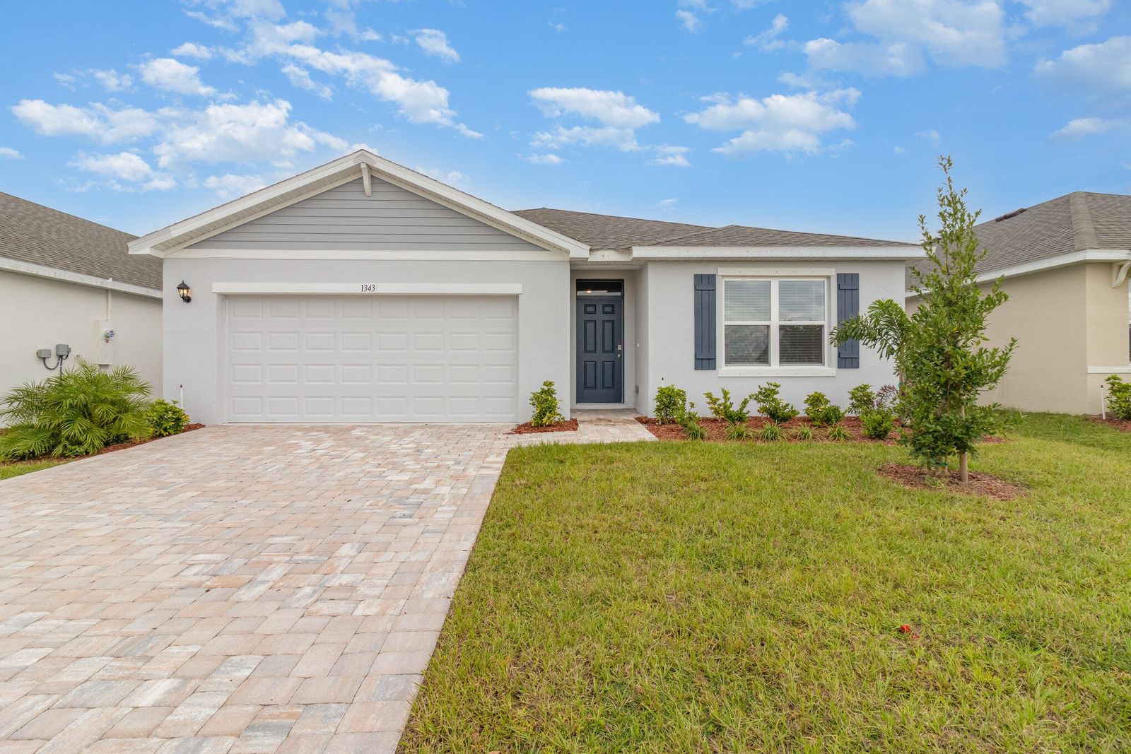 9069 Venetian Square, Vero Beach, FL 32966 photo 2