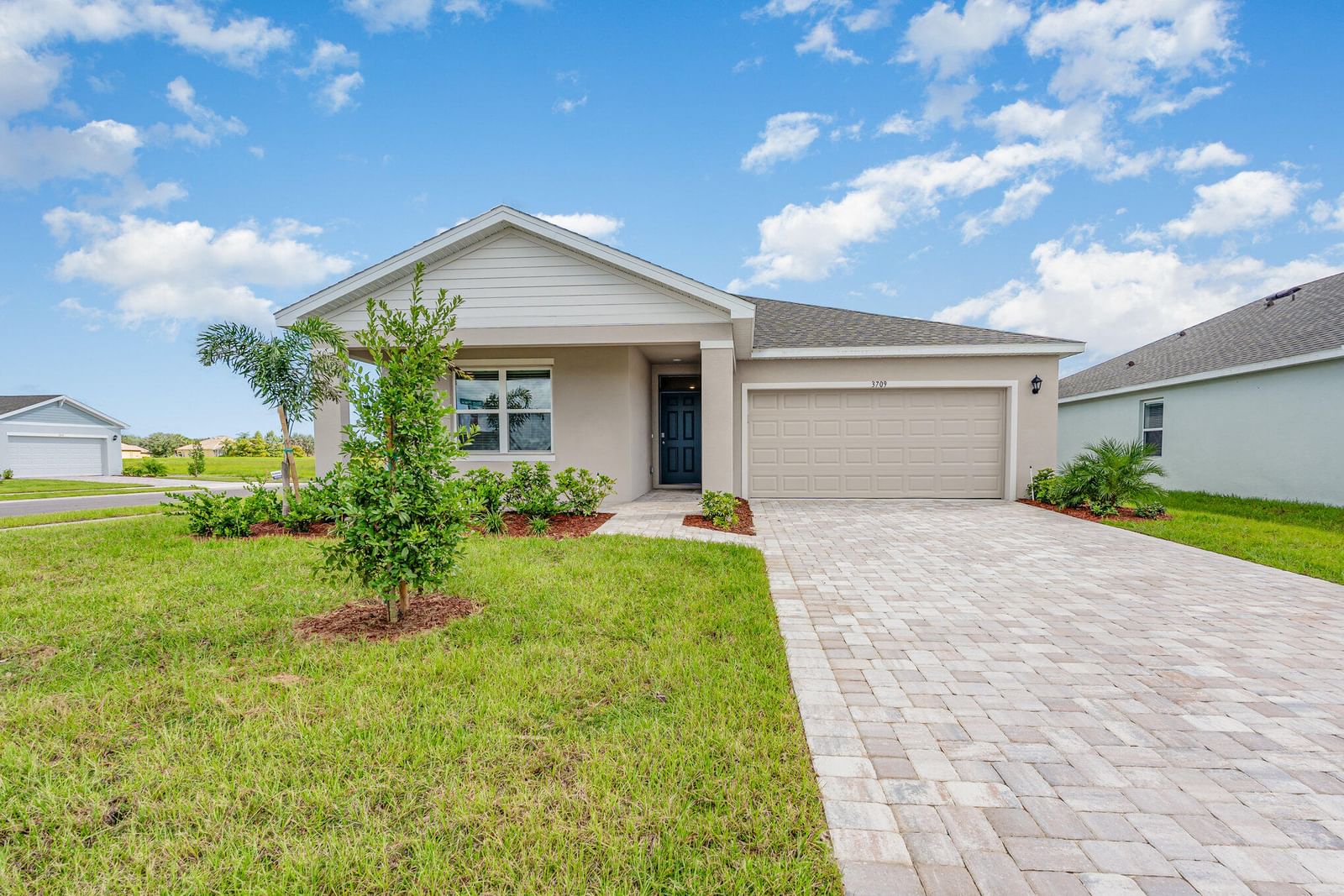 9085 Venetian Square, Vero Beach, FL 32966