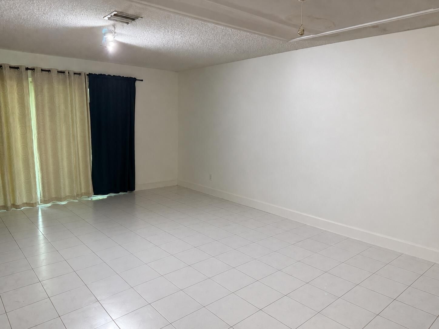 12272 NW 36th Place, Sunrise, FL 33323 photo 2