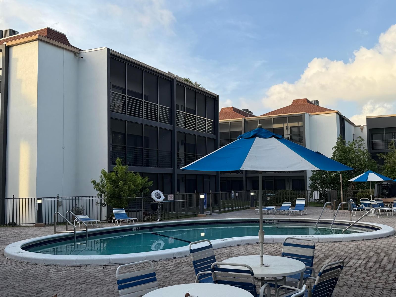 4040 N Hills Drive #35, Hollywood, FL 33021 photo 2