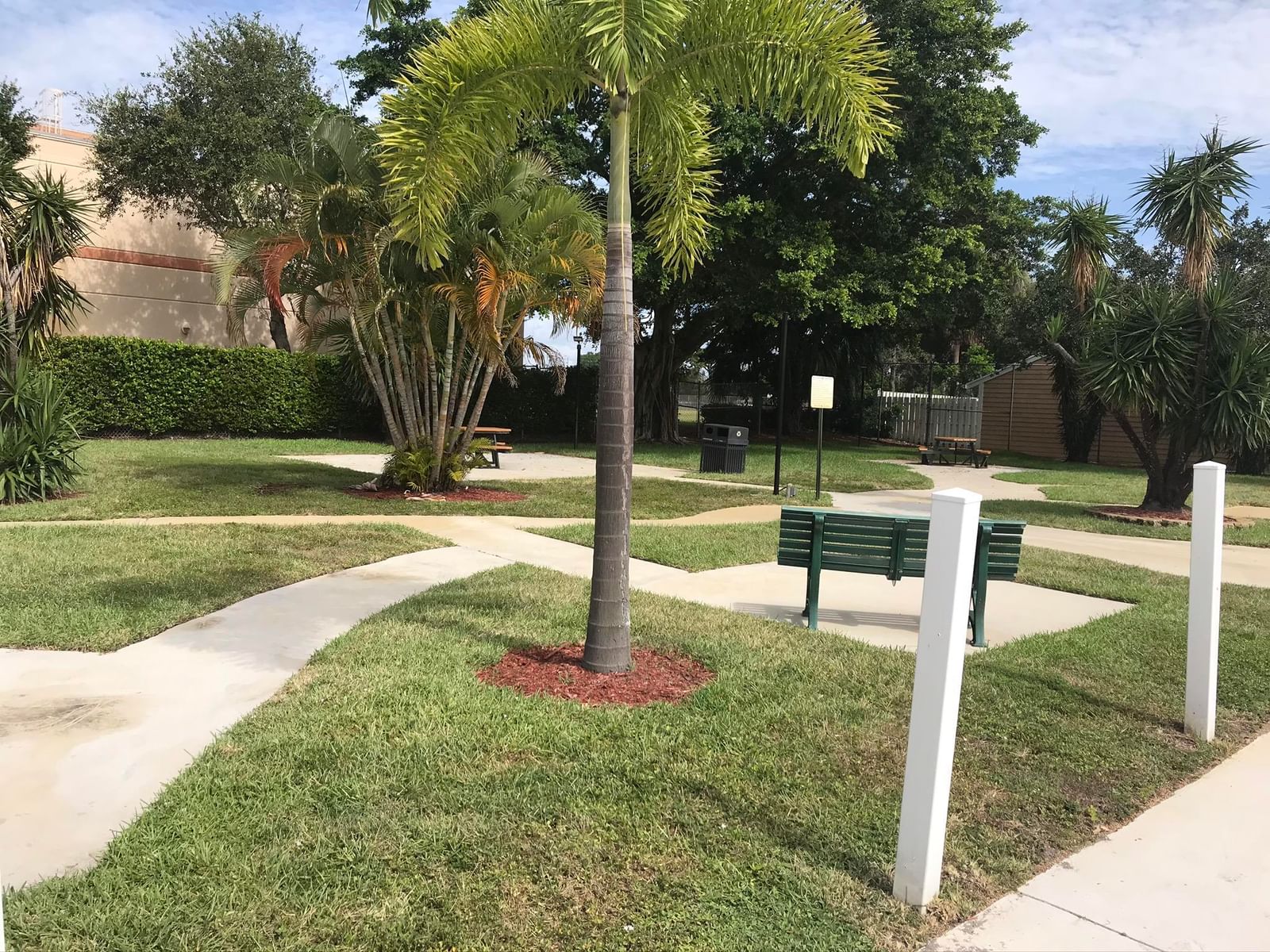 1534 Royal Forest Court, West Palm Beach, FL 33406 photo 2