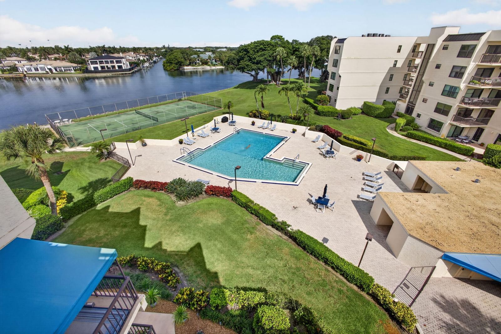 364 Golfview Road #506, North Palm Beach, FL 33408 photo 2