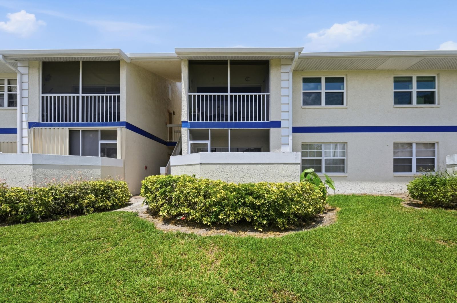 1530 SE Royal Green Circle #204, Port St Lucie, FL 34952 photo 2