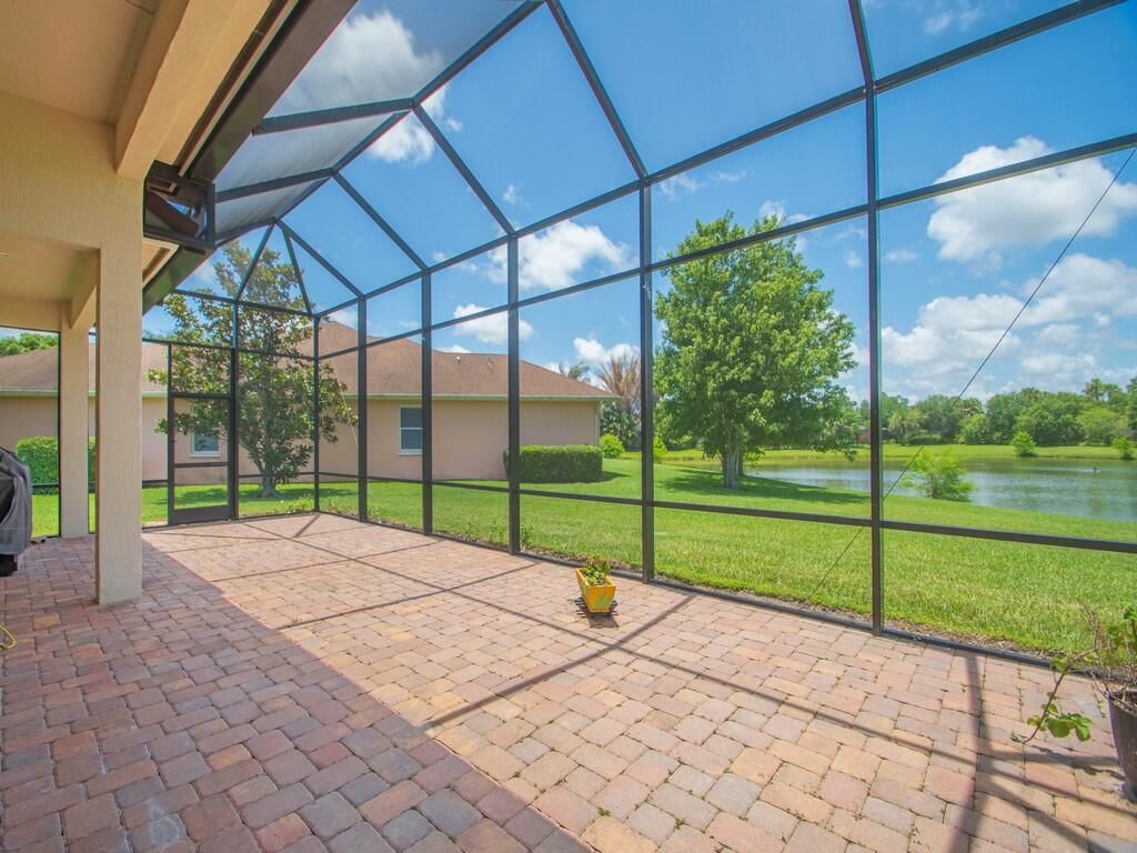 4405 65th Drive, Vero Beach, FL 32967 photo 3