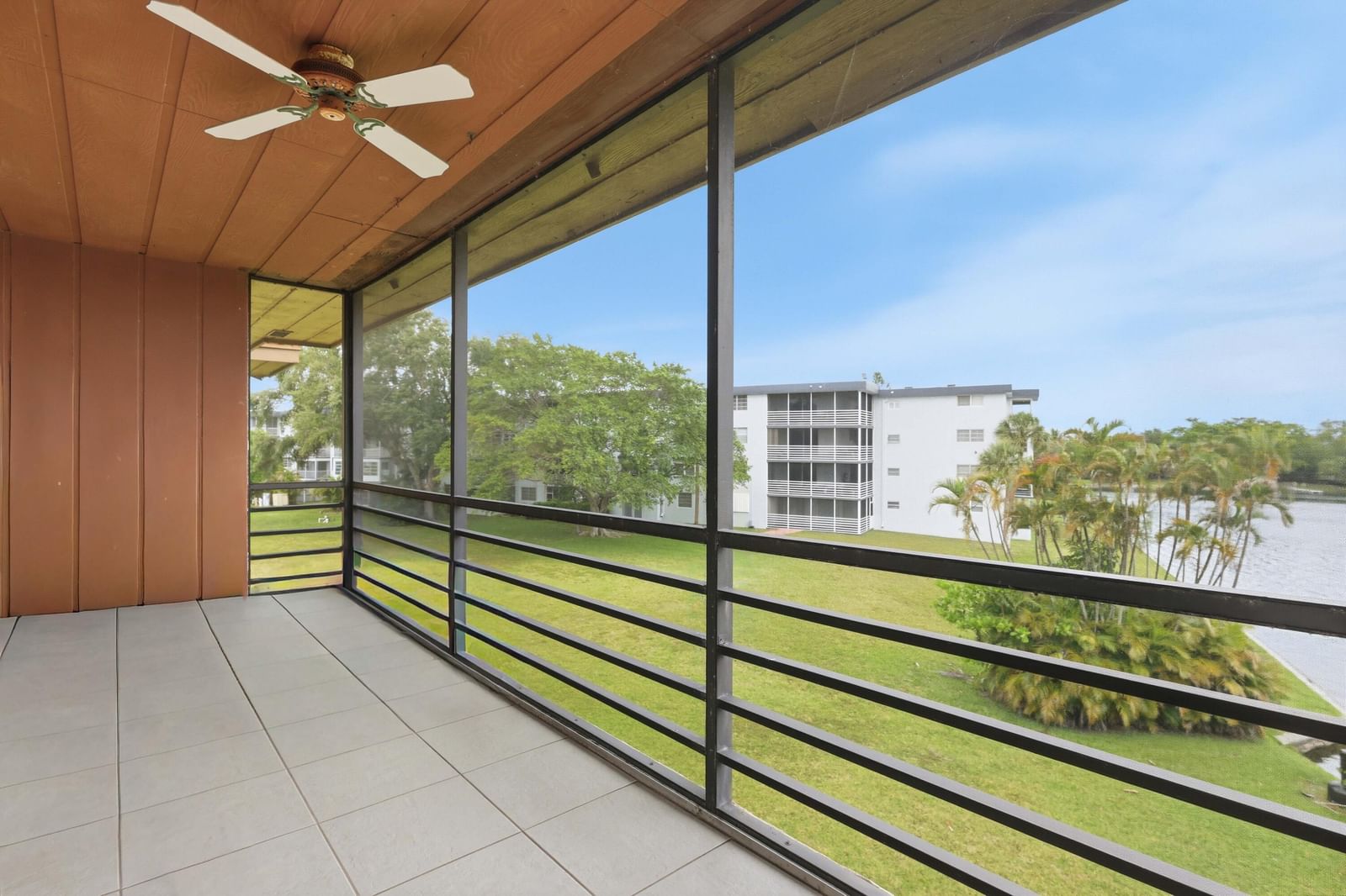 661 NE 195th Street #310, Miami, FL 33179 photo 5