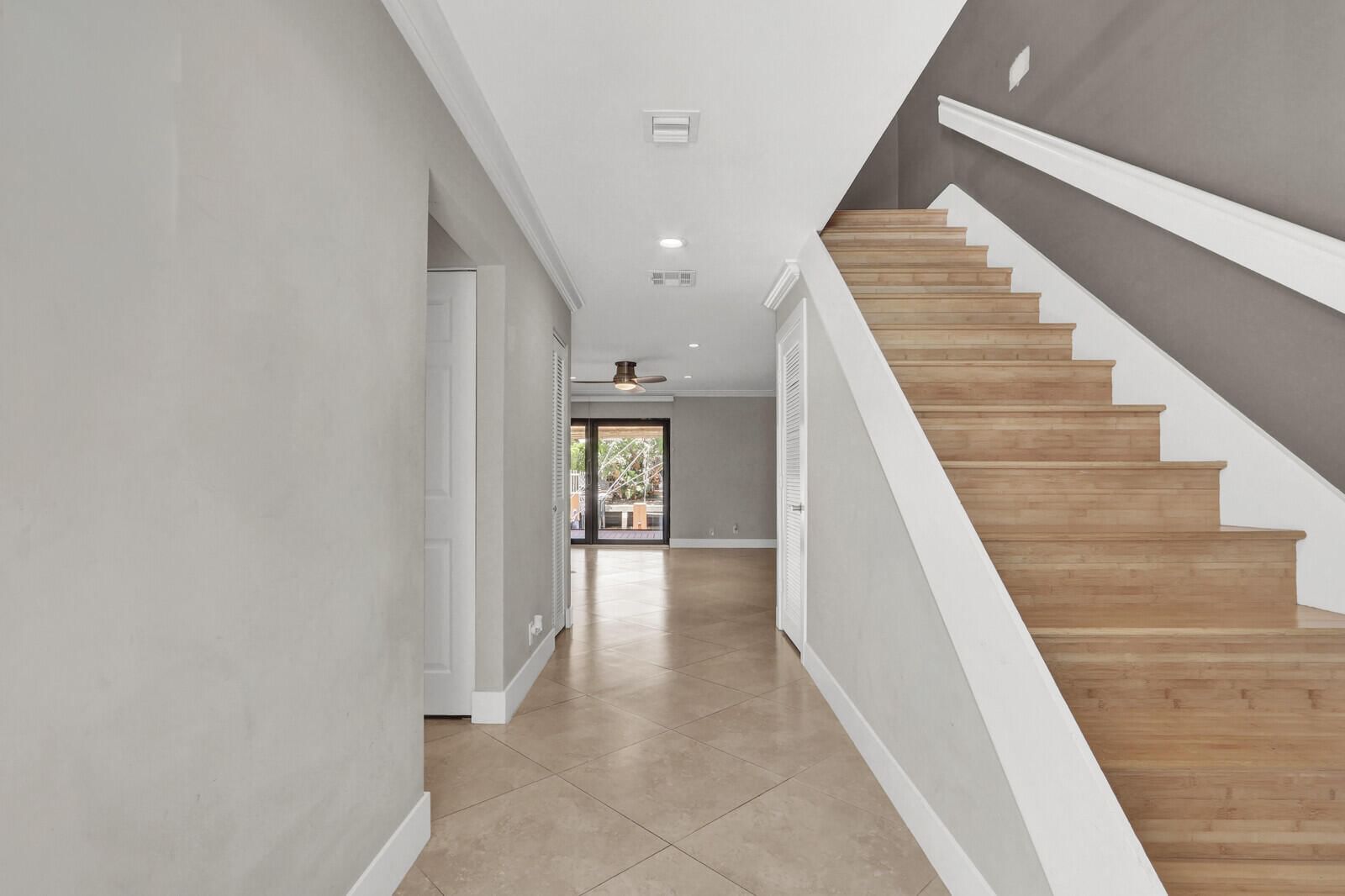 611 NE 12th Terrace #1, Boynton Beach, FL 33435 photo 4