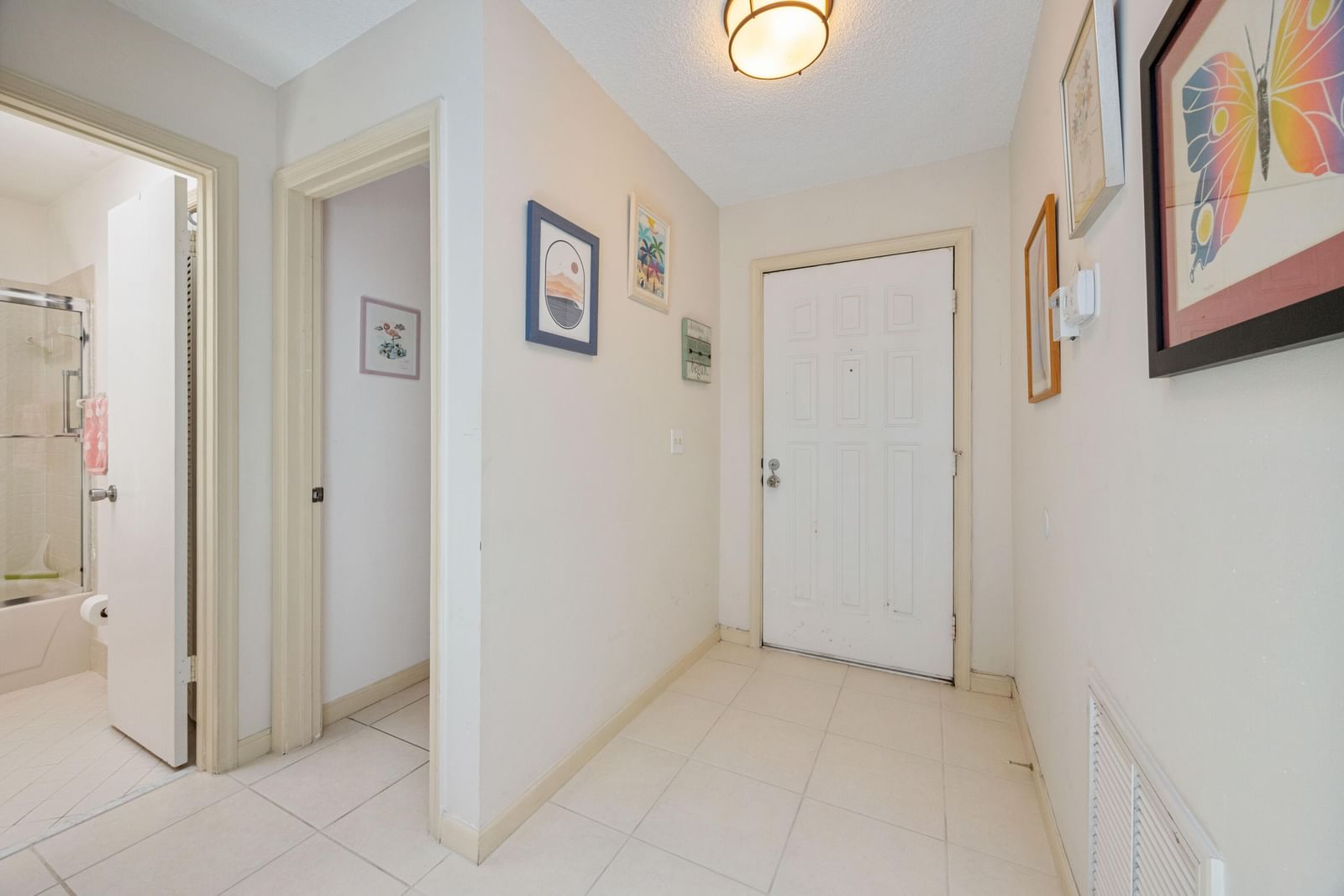 22 Ridge Pointe Drive #C, Boynton Beach, FL 33435 photo 2