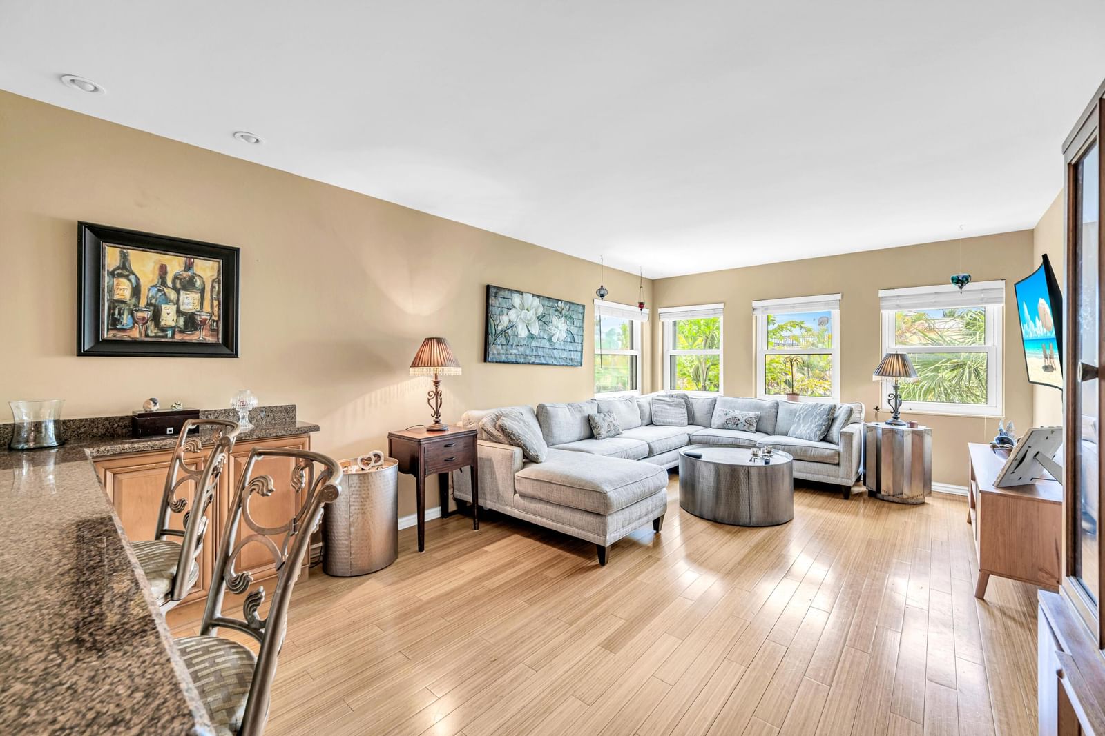 615 NE 12th Avenue #312, Fort Lauderdale, FL 33304 photo 2
