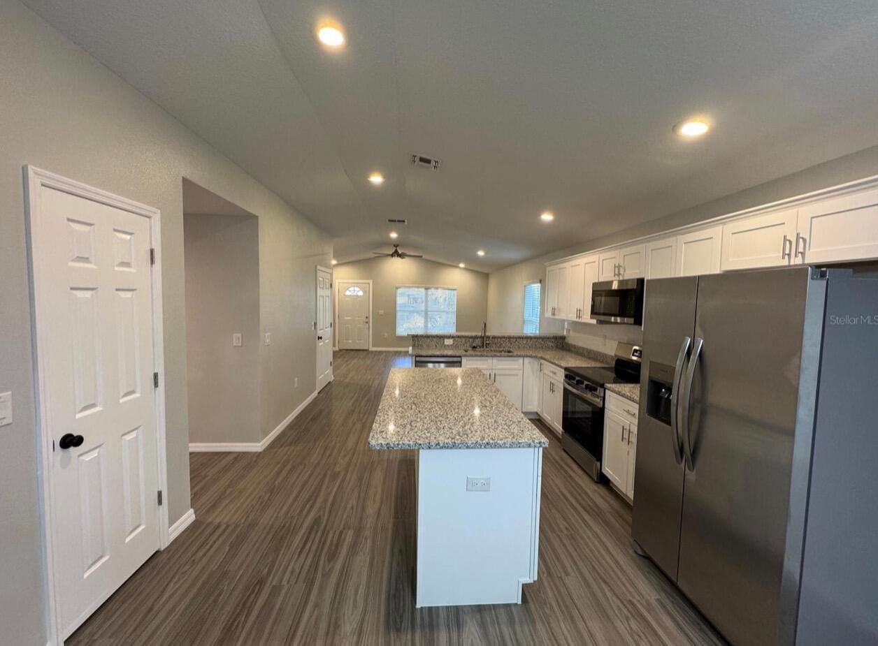 412 NE Avenue M NE, Winter Haven, FL 33881 photo 4