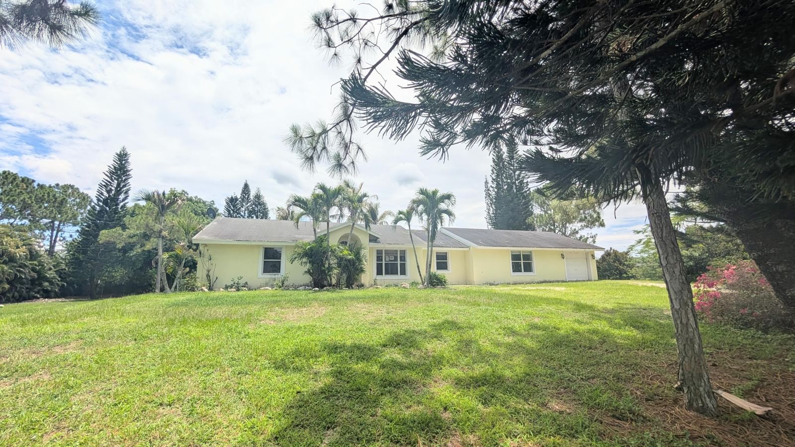 14790 N 87th St Street N, The Acreage, FL 33470 photo 2