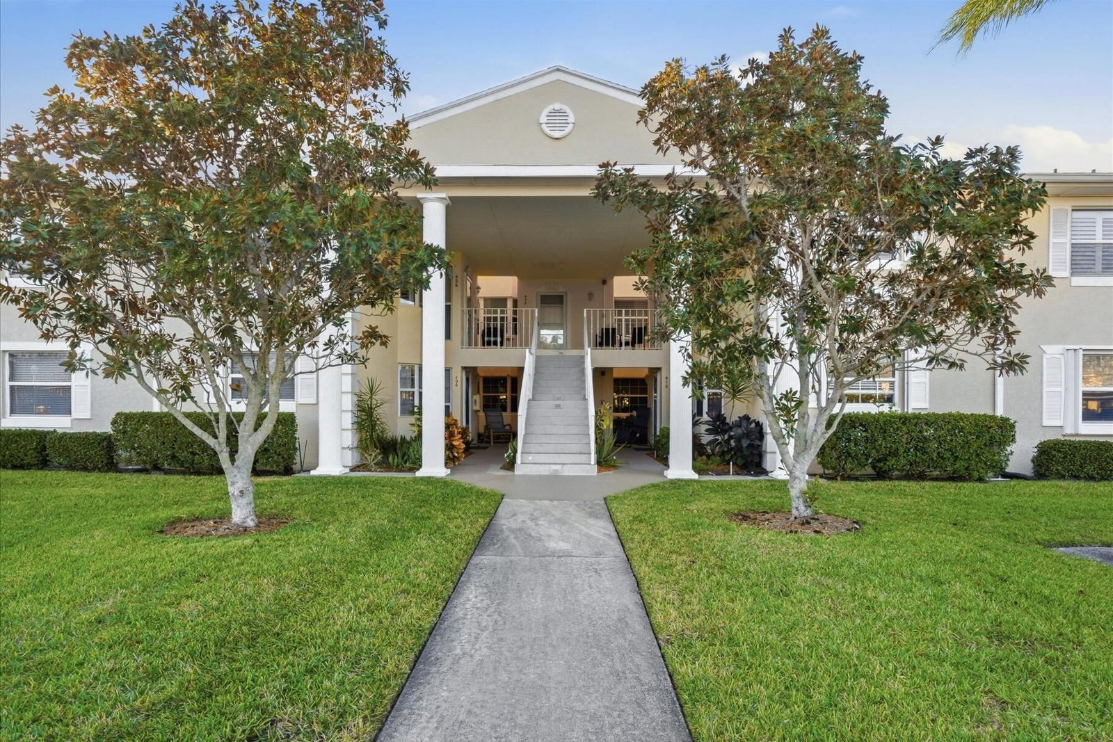 428 Grove Isle Circle #9, Vero Beach, FL 32962 photo 2