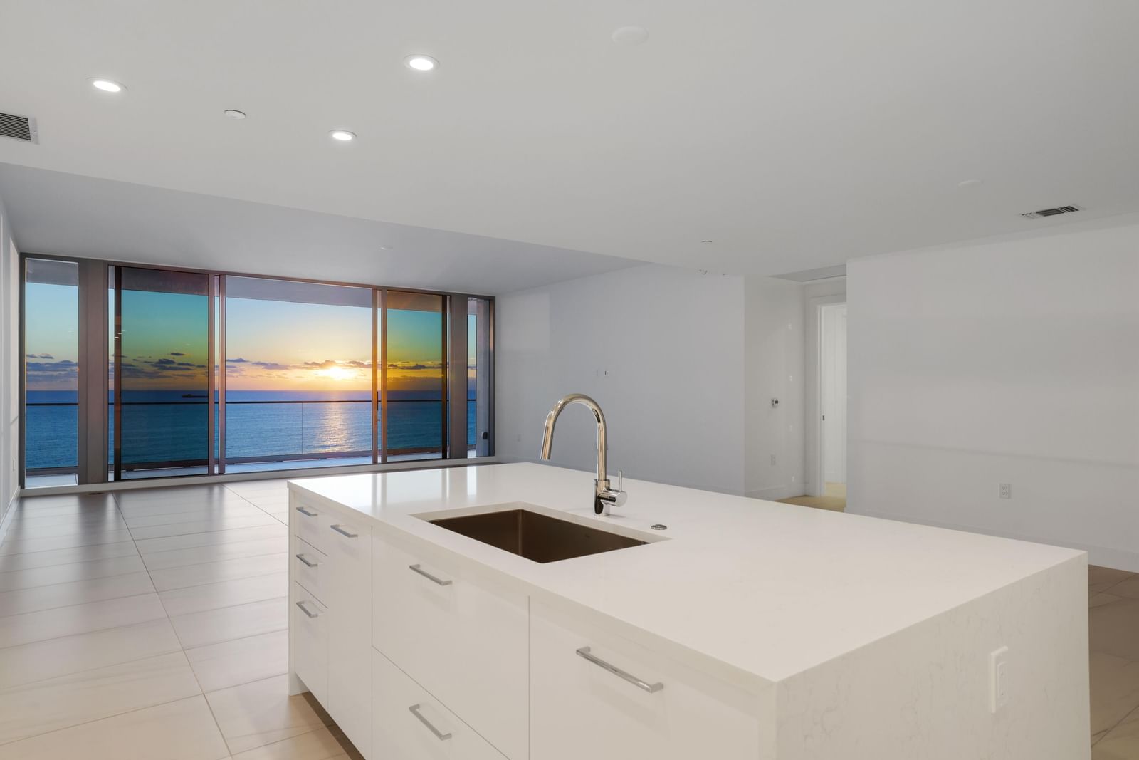 153 N Seabreeze Boulevard #1001, Fort Lauderdale, FL 33304 photo 2