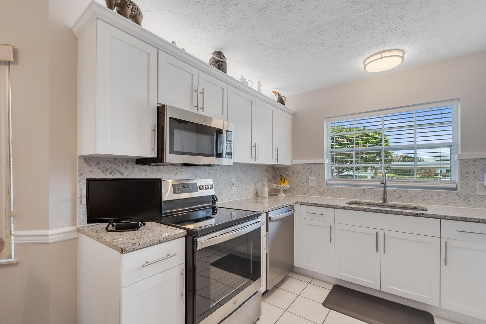 740 Lake Orchid Circle #104, Vero Beach, FL 32962 photo 3