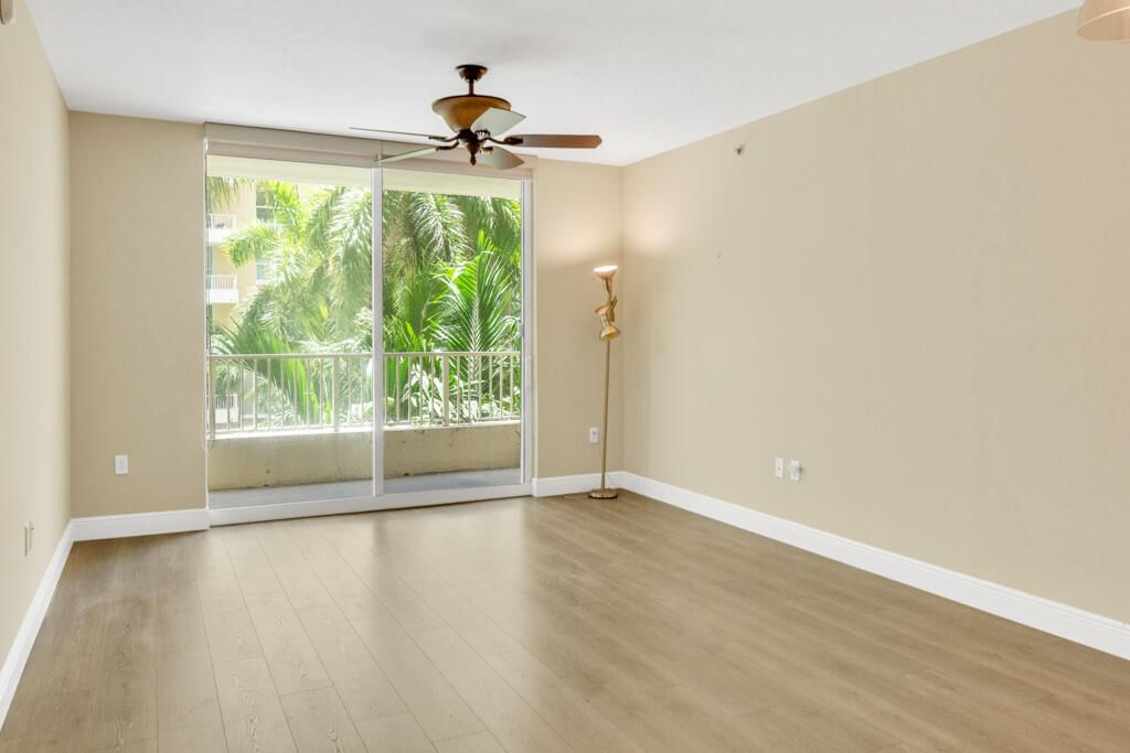 700 E Boynton Beach Boulevard #407, Boynton Beach, FL 33435 photo 2