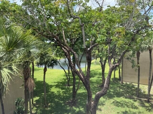 3341 NW 47th Terrace #408, Lauderdale Lakes, FL 33319 photo 2