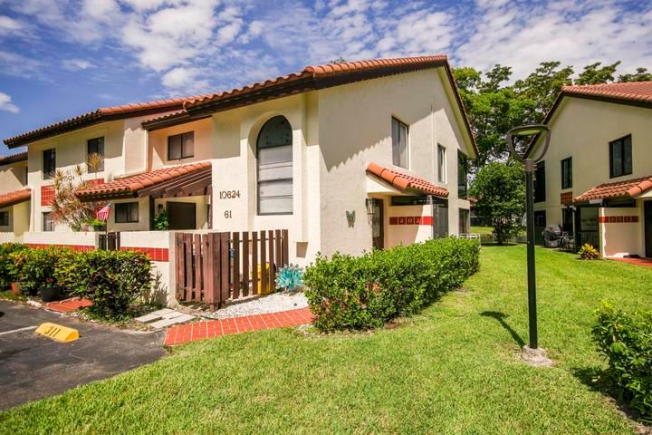 10624 Tropic Palm Avenue #202, Boynton Beach, FL 33437 photo 2