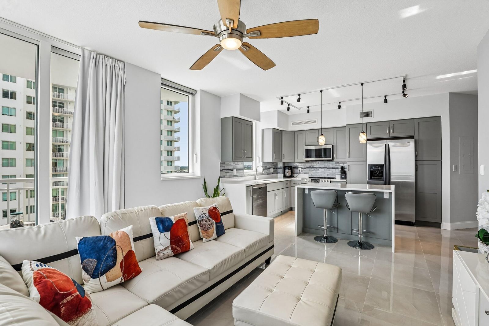 1755 E Hallandale Beach Boulevard #1207 E, Hallandale Beach, FL 33009 photo 4