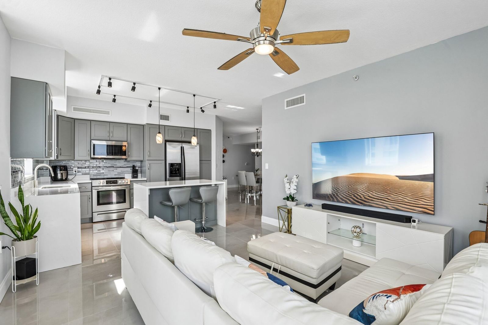 1755 E Hallandale Beach Boulevard #1207 E, Hallandale Beach, FL 33009 photo 5