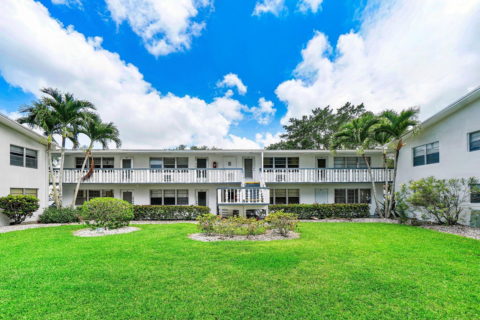 57 Canterbury, West Palm Beach, FL 33417 photo 4