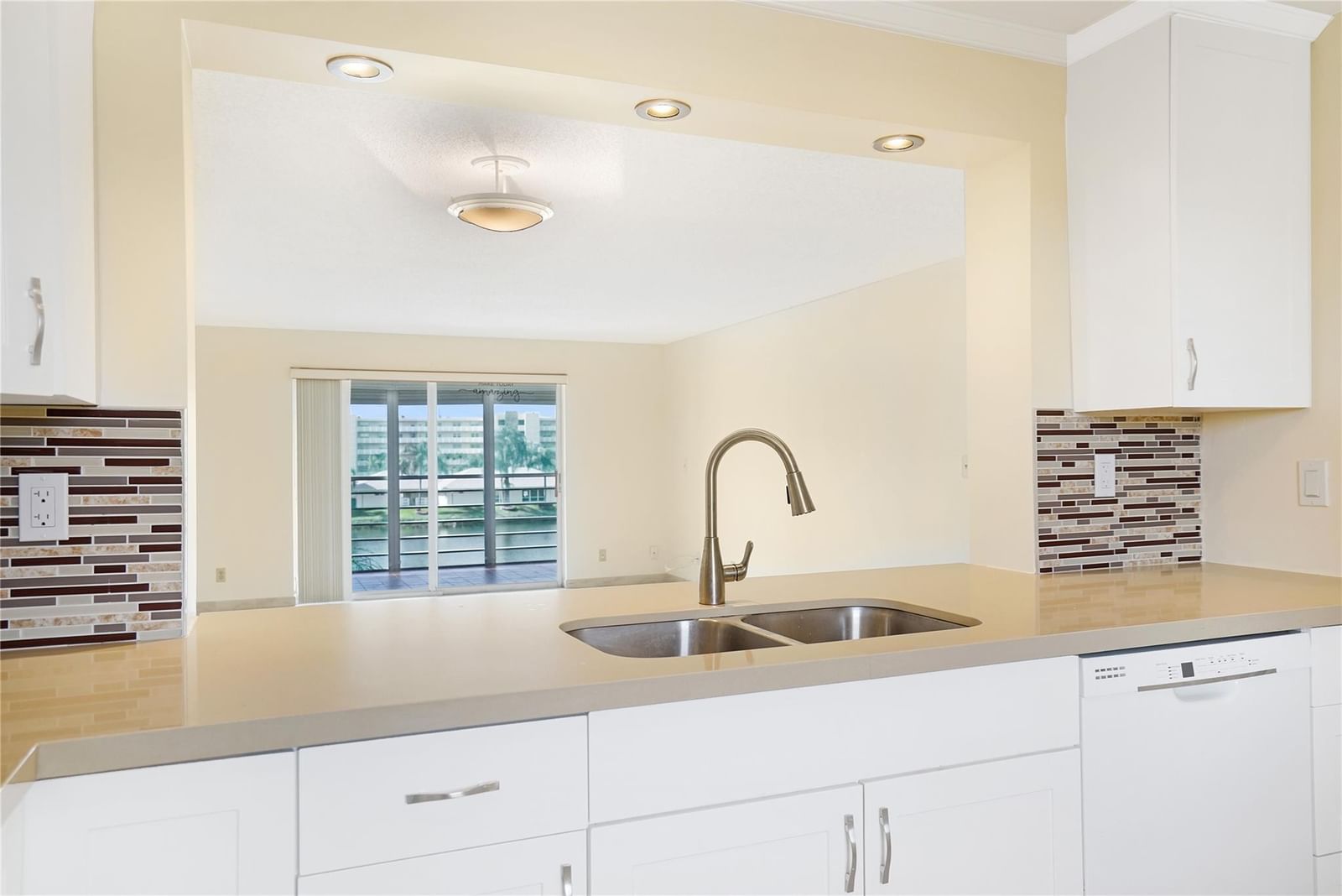 111 SE 3rd Avenue #306, Dania Beach, FL 33004 photo 2