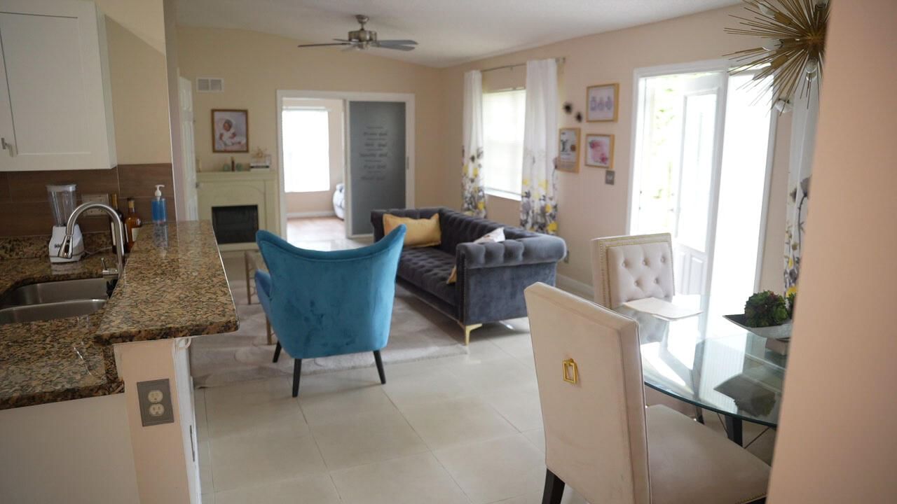 201 Maplewood Drive #201, Greenacres, FL 33415 photo 2