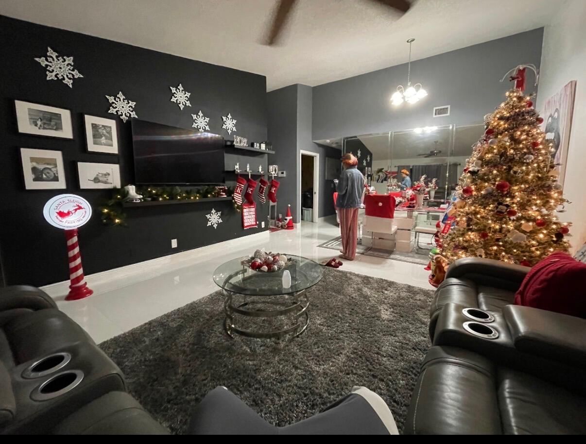 7620 NW 38th Court, Sunrise, FL 33351 photo 2