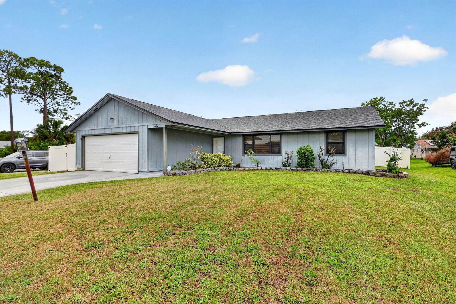 641 SE Streamlet Avenue, Port St Lucie, FL 34983 photo 2