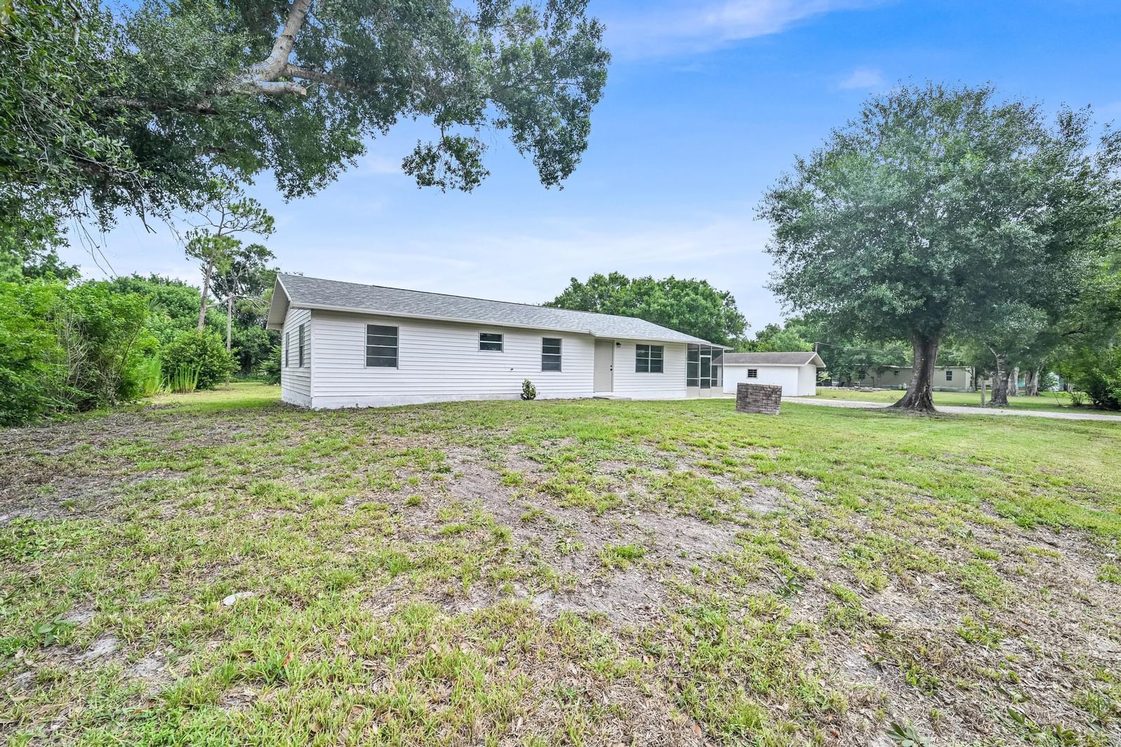 833 NW 34th Street, Okeechobee, FL 34972 photo 2