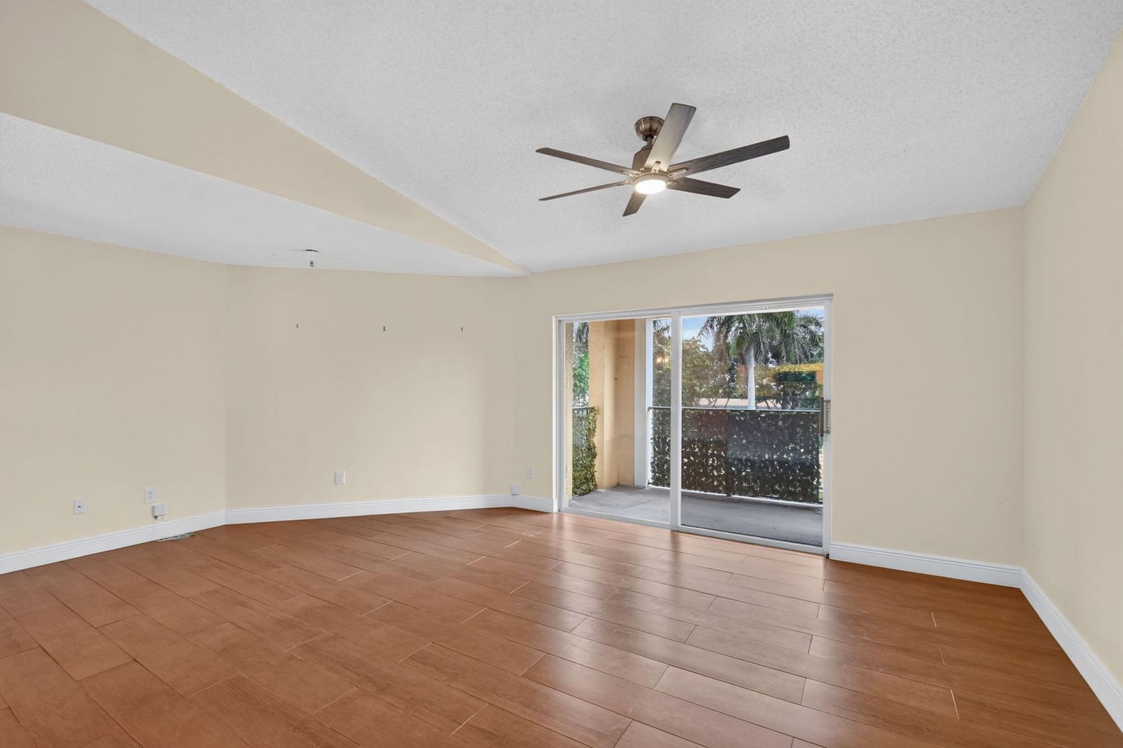 123 Yacht Club Way #307, Hypoluxo, FL 33462 photo 3