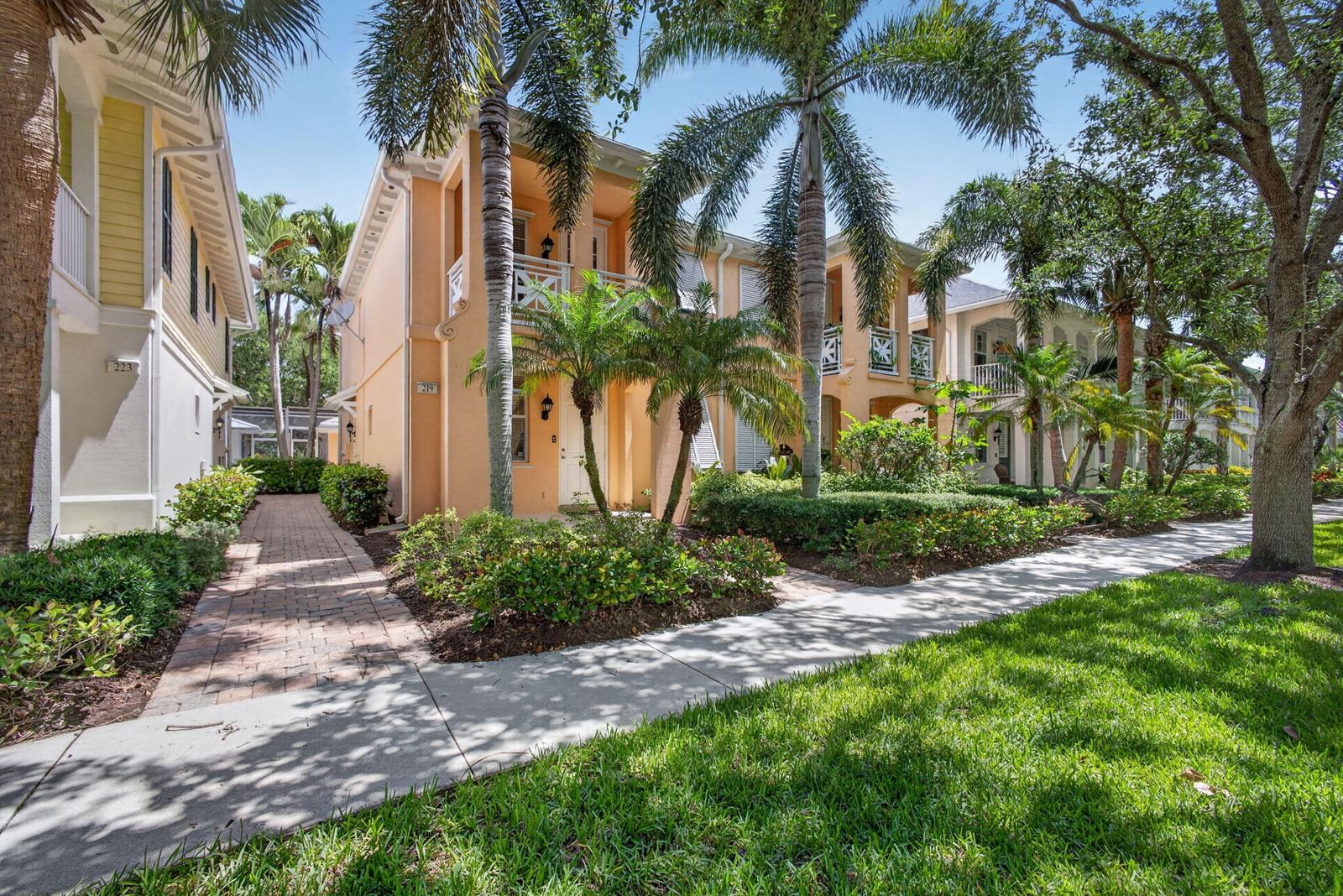 219 Soriano Drive, Jupiter, FL 33458 photo 3