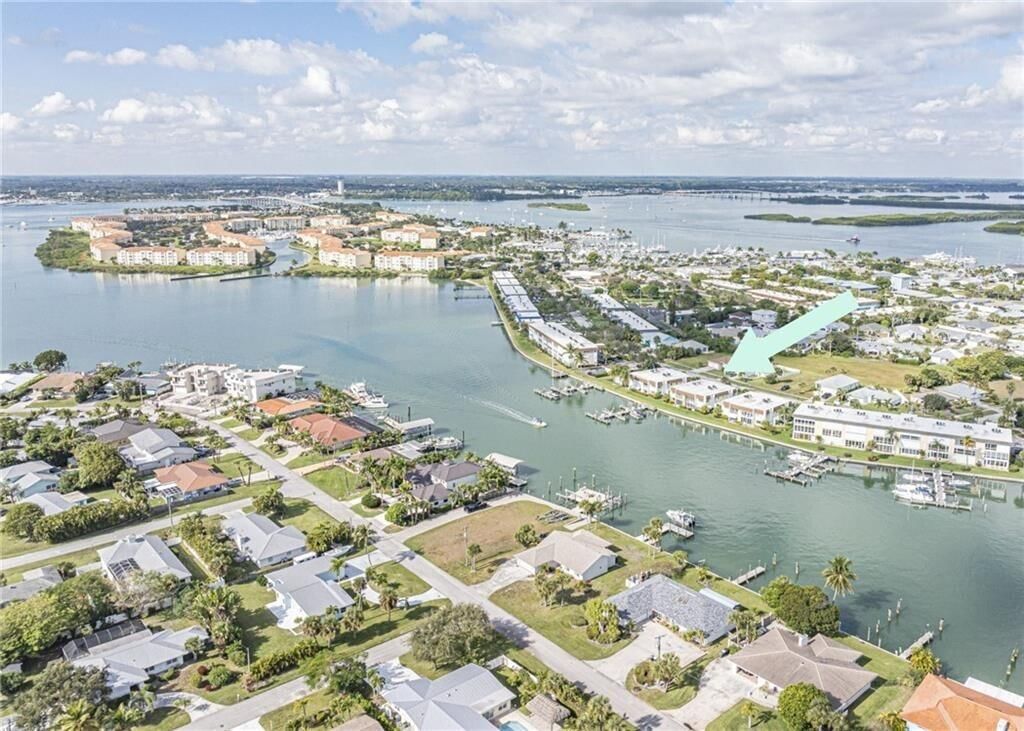 1315 Bayshore Drive #204, Fort Pierce, FL 34949 photo 2
