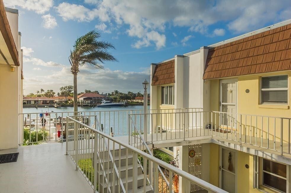 1315 Bayshore Drive #204, Fort Pierce, FL 34949 photo 3