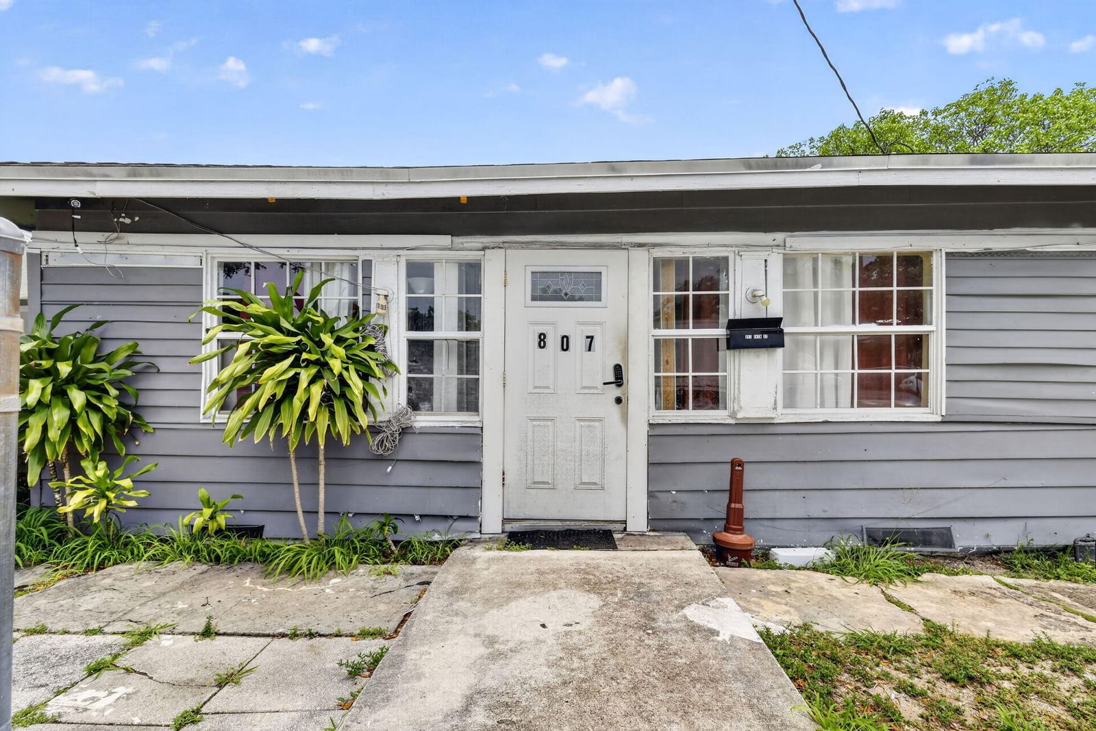 807 14th Street, West Palm Beach, FL 33401 photo 2